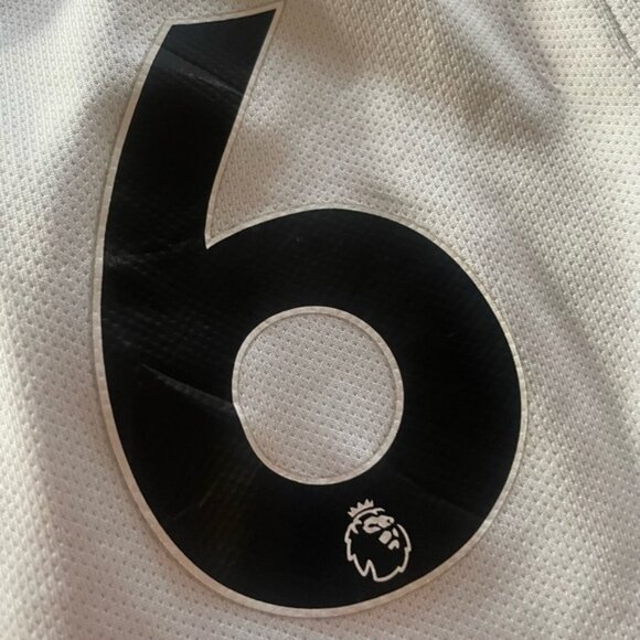 Manchester United White Athletic Soccer Shorts UK England Football Number 6 - Picture 4 of 8